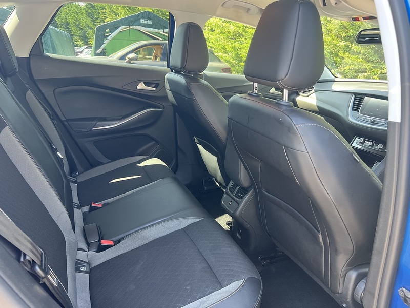 Vauxhall Grandland X Turbo SRi Nav - U12399