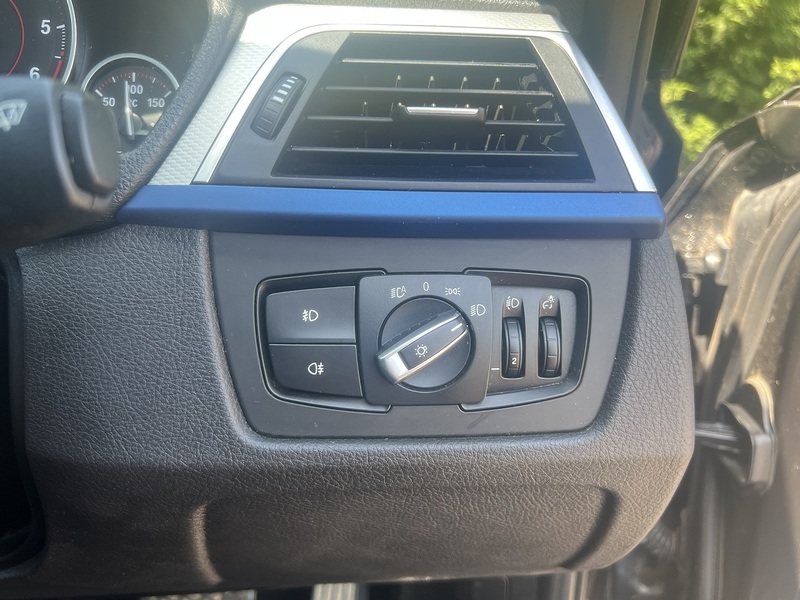 BMW 3 Series 320d M Sport - U12401