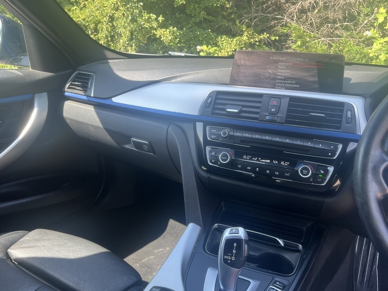 BMW 3 Series 320d M Sport - U12401