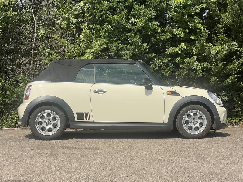 MINI Convertible One - U12406