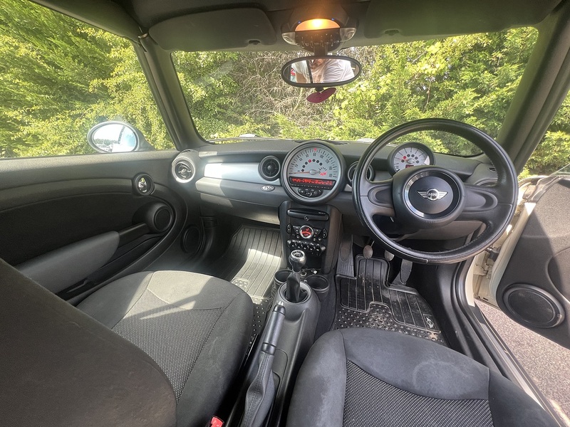 MINI Convertible One - U12406