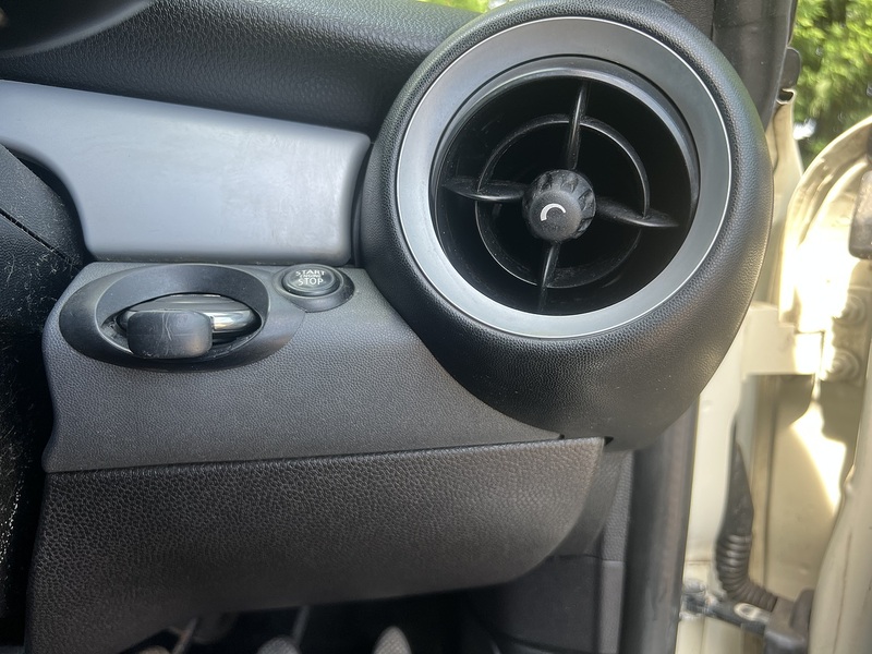 MINI Convertible One - U12406