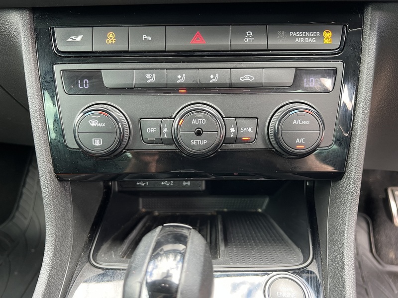 SEAT Leon TSI Cupra 300 - U12407