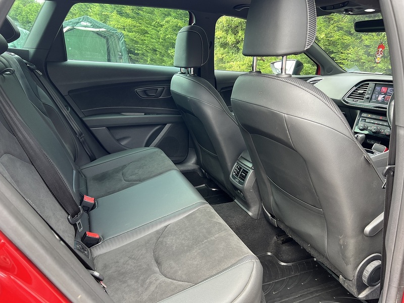 SEAT Leon TSI Cupra 300 - U12407