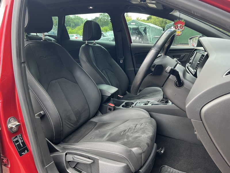 SEAT Leon TSI Cupra 300 - U12407