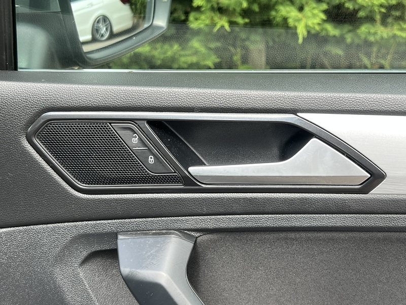 Volkswagen Tiguan TSI SE - U12408