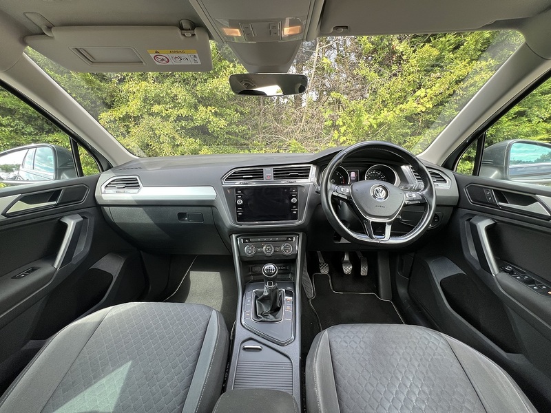 Volkswagen Tiguan TSI SE - U12408