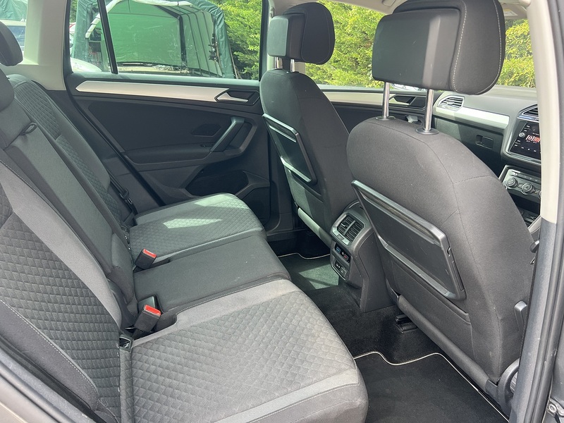 Volkswagen Tiguan TSI SE - U12408