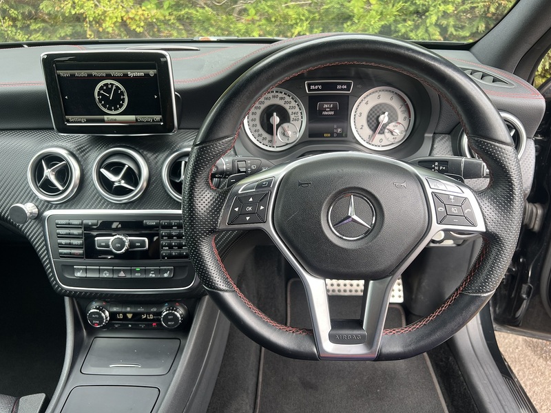 Mercedes-Benz A-Class A200 Amg Night Edition - U12412