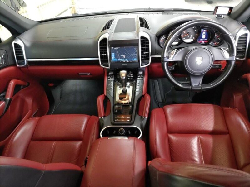 Porsche Cayenne S - U12414