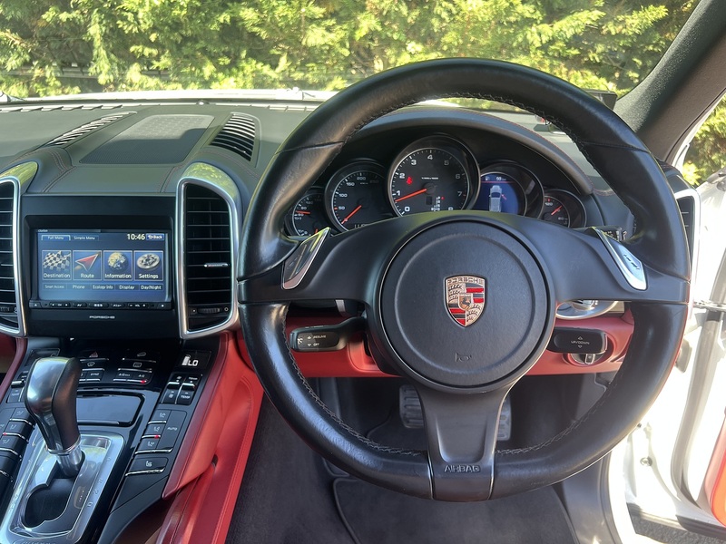 Porsche Cayenne S - U12414