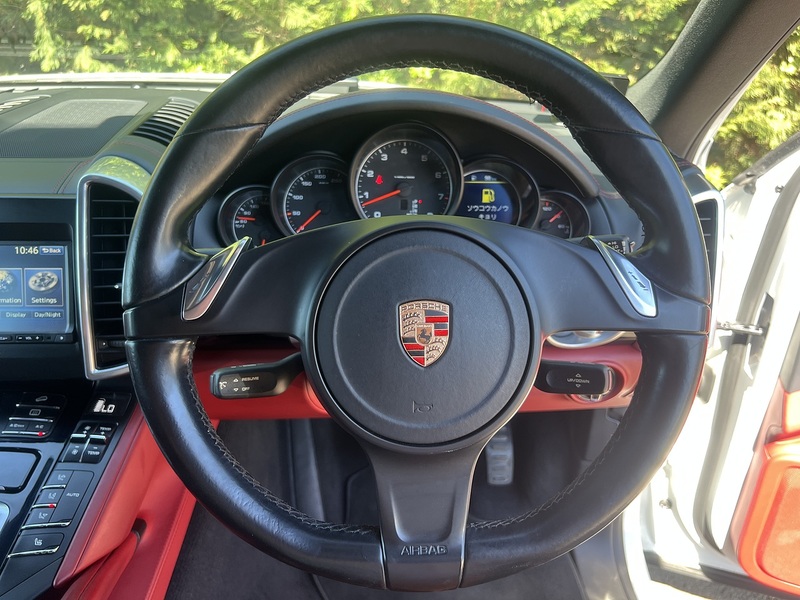 Porsche Cayenne S - U12414