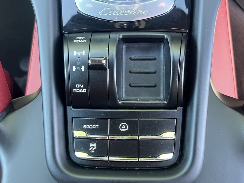Porsche Cayenne S - U12414