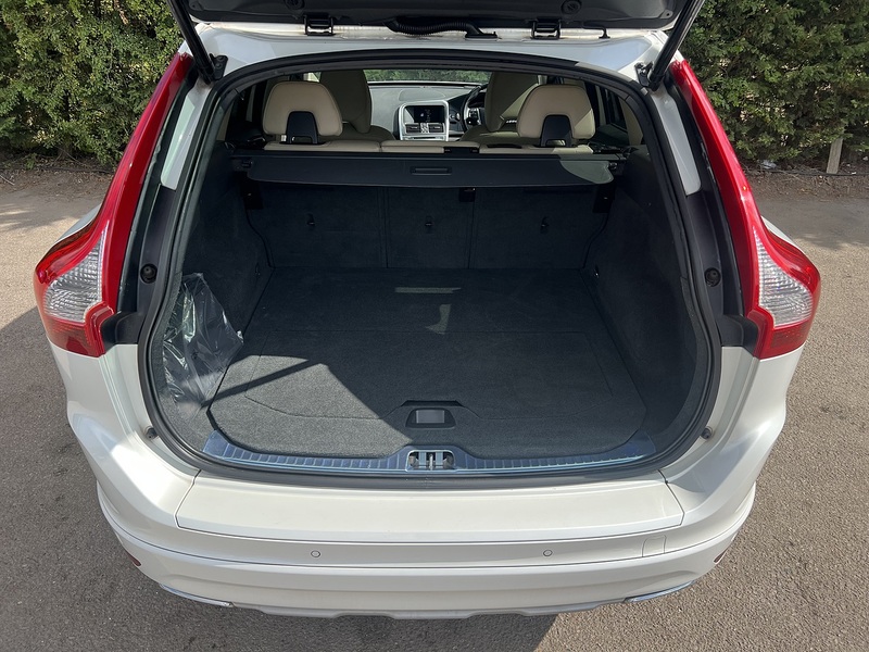 Volvo Xc60 D4 Se Lux Nav Awd - U12416