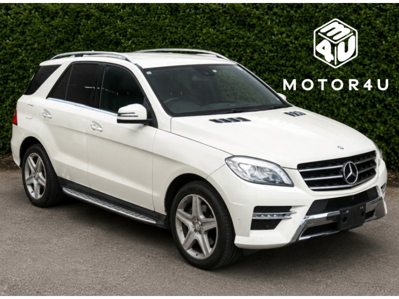 Mercedes-Benz MClass ML350 - U12417