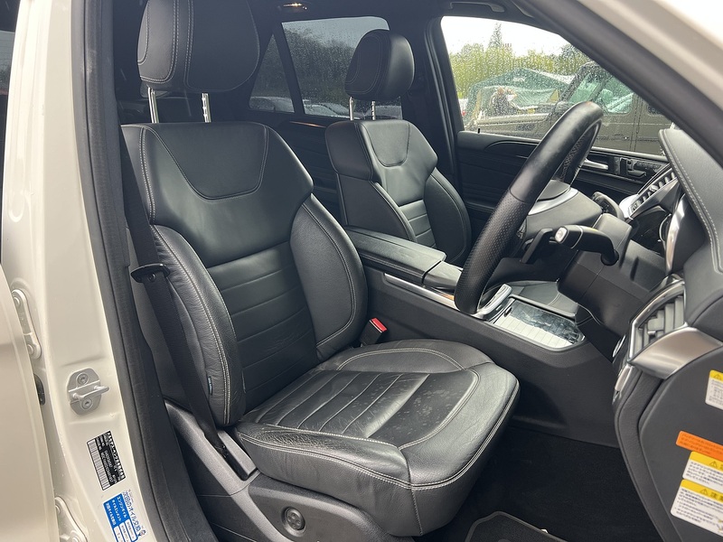 Mercedes-Benz MClass ML350 - U12417