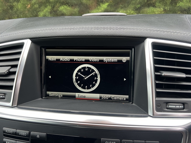 Mercedes-Benz MClass ML350 - U12417