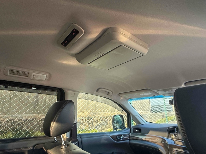 Nissan ELGRAND 250 HighwayStar - U12418