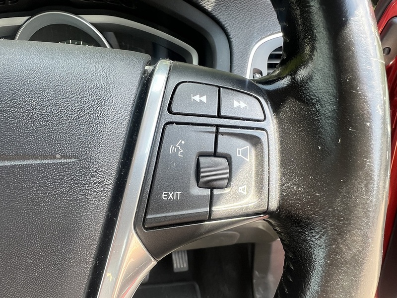 Volvo V40 T3 Momentum - U12422