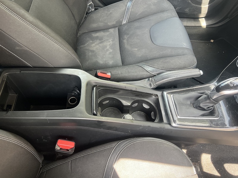 Volvo V40 T3 Momentum - U12422