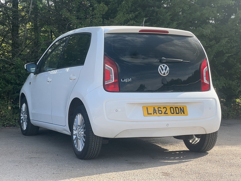 Volkswagen Up!  - U12423