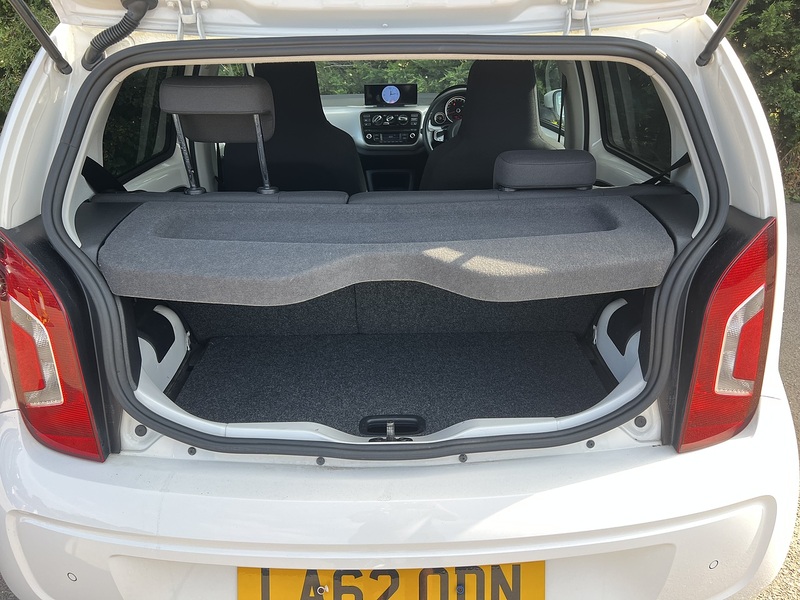 Volkswagen Up!  - U12423