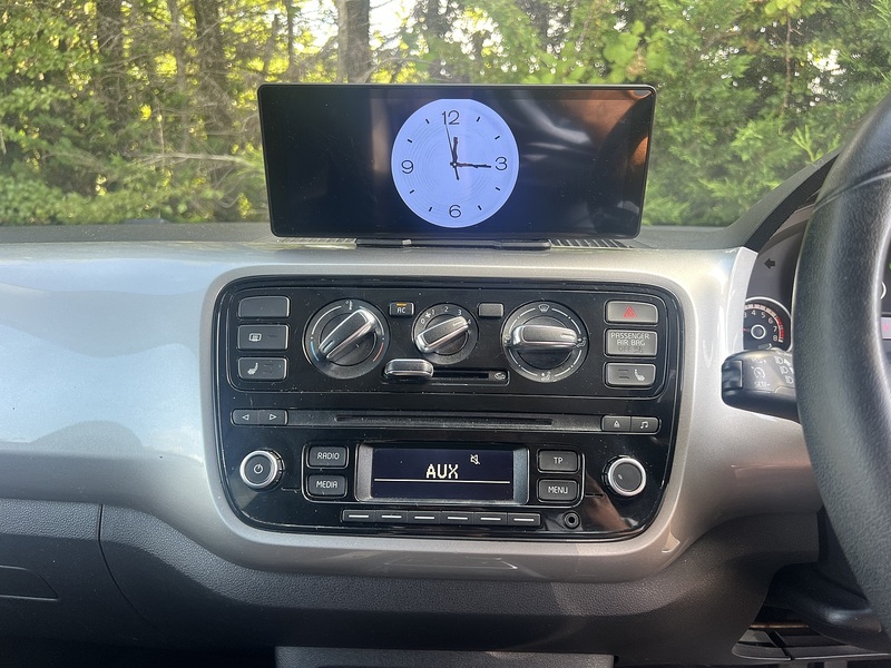 Volkswagen Up!  - U12423