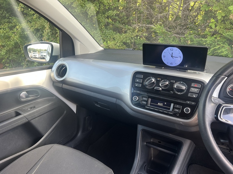 Volkswagen Up!  - U12423