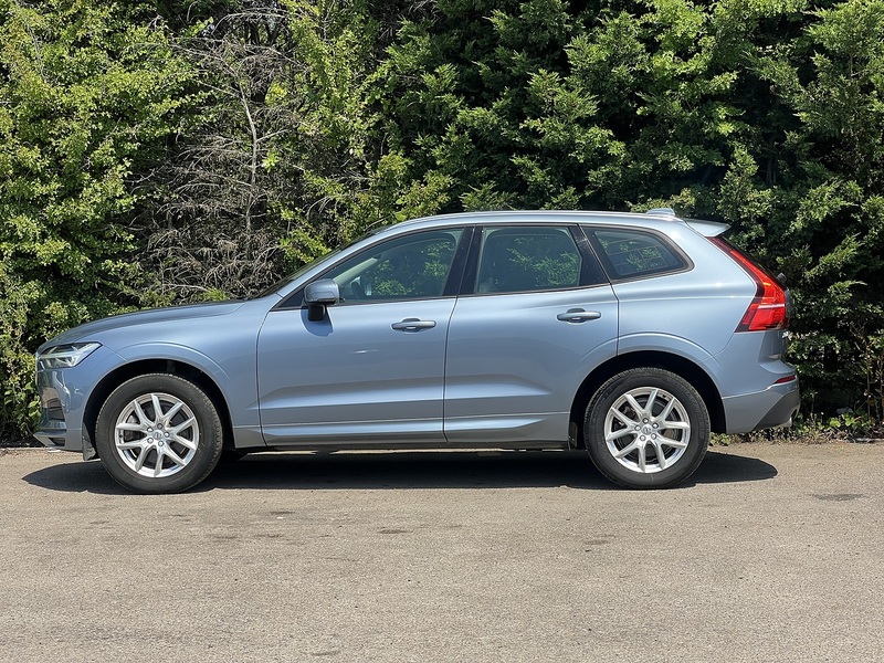 Volvo XC60 D4 Momentum - U12424