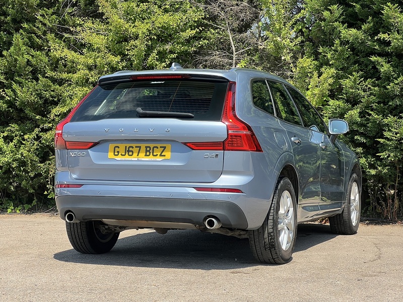 Volvo XC60 D4 Momentum - U12424