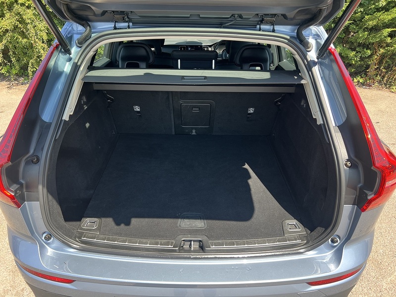 Volvo XC60 D4 Momentum - U12424
