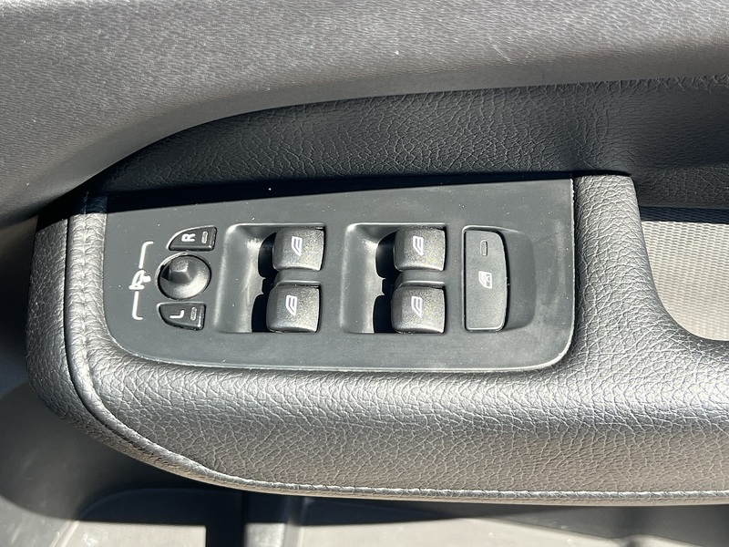 Volvo XC60 D4 Momentum - U12424