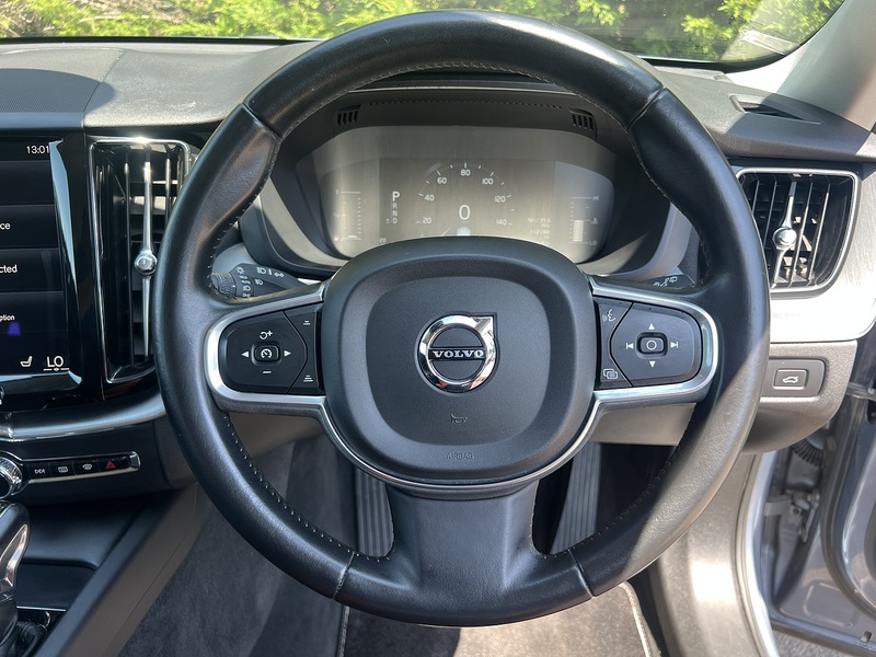Volvo XC60 D4 Momentum - U12424