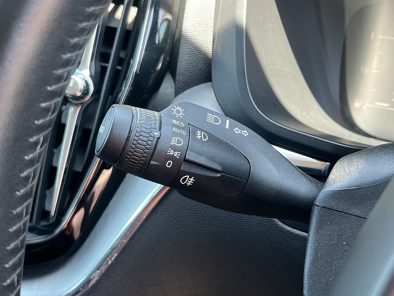 Volvo XC60 D4 Momentum - U12424
