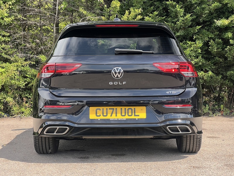 Volkswagen Golf eTSI MHEV R-Line - U12425