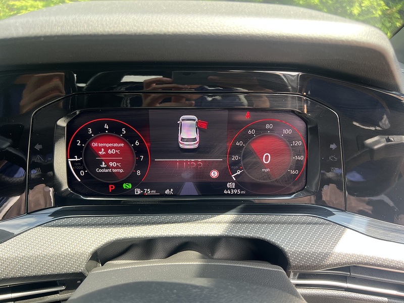 Volkswagen Golf eTSI MHEV R-Line - U12425