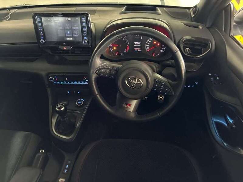 Toyota Yaris Gr-Y Circuit - U12427