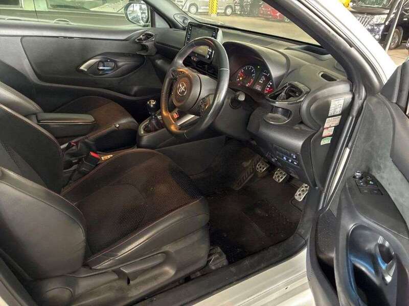 Toyota Yaris Gr-Y Circuit - U12427
