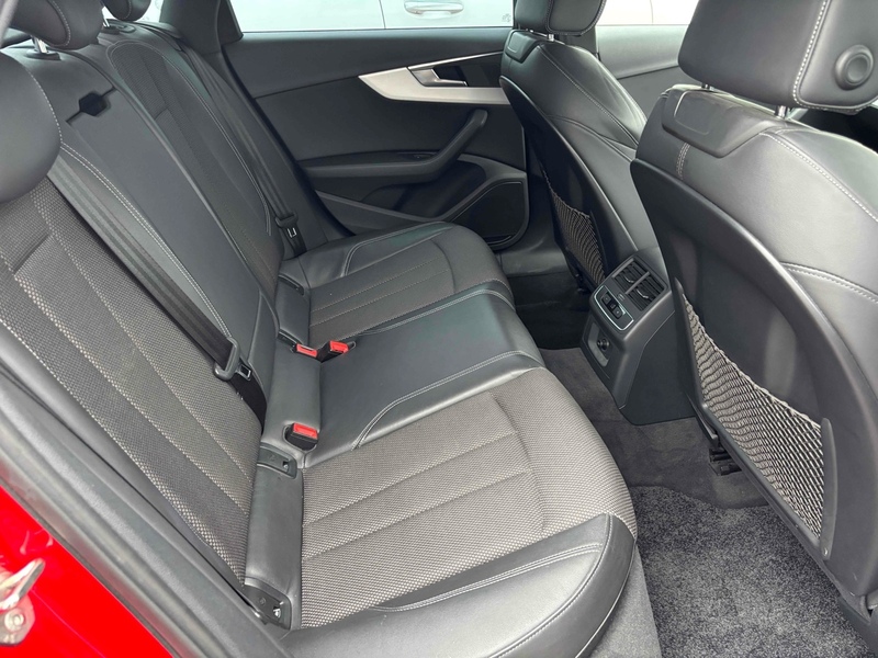 Audi A4 Quattro S Line - U12429