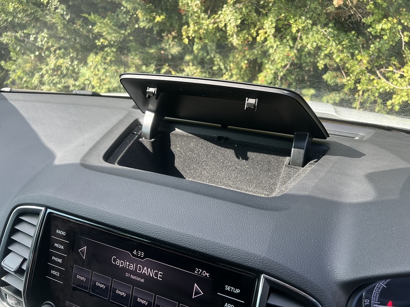 Skoda Karoq TSI ACT SE - U12432