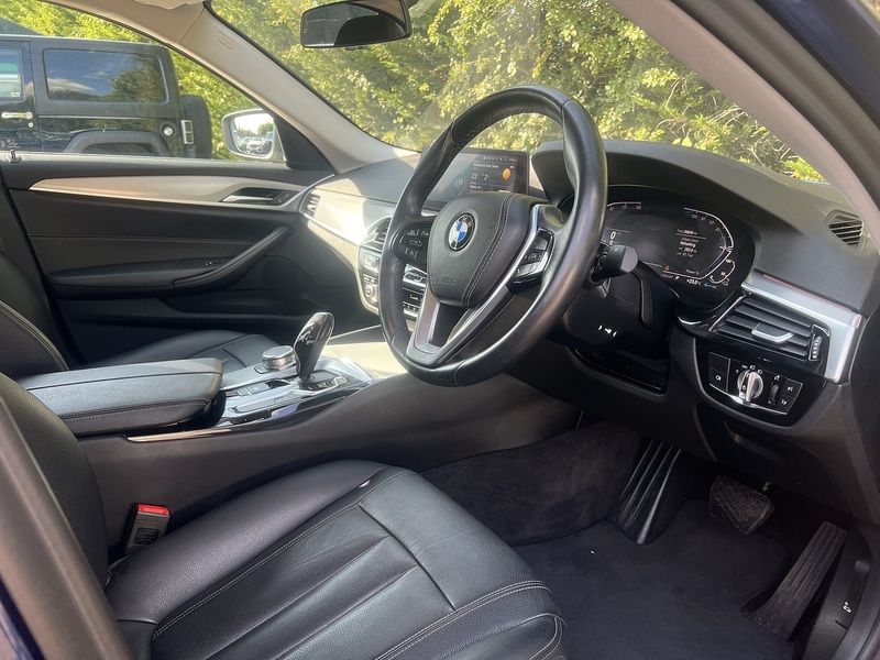 BMW 5 Series 530e SE - U12433