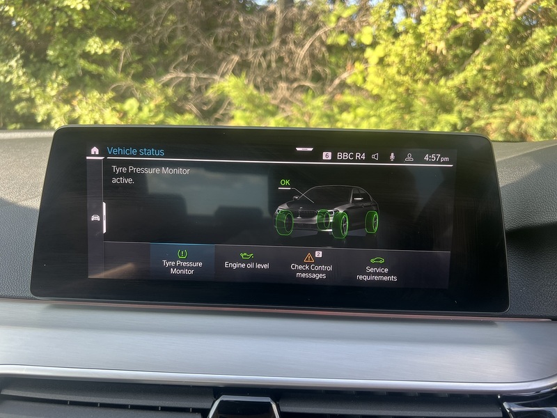 BMW 5 Series 530e SE - U12433