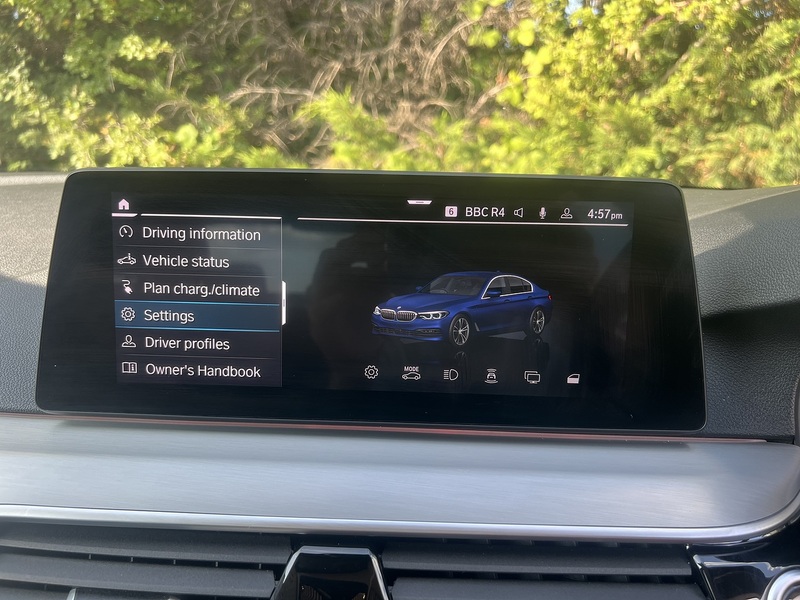 BMW 5 Series 530e SE - U12433