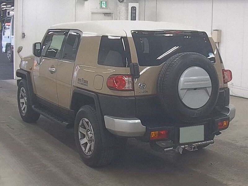 Toyota FJ Cruiser Base Grade - U12435