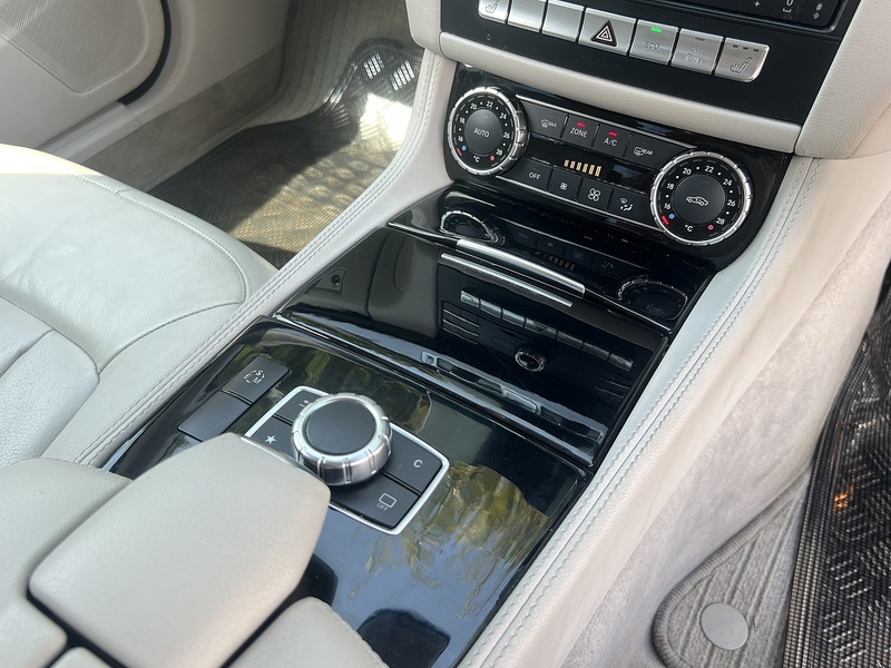 Mercedes-Benz CLS CLS220d AMG Line - U12446