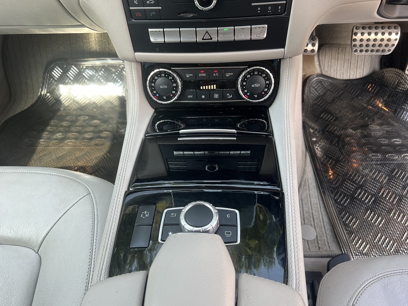 Mercedes-Benz CLS CLS220d AMG Line - U12446