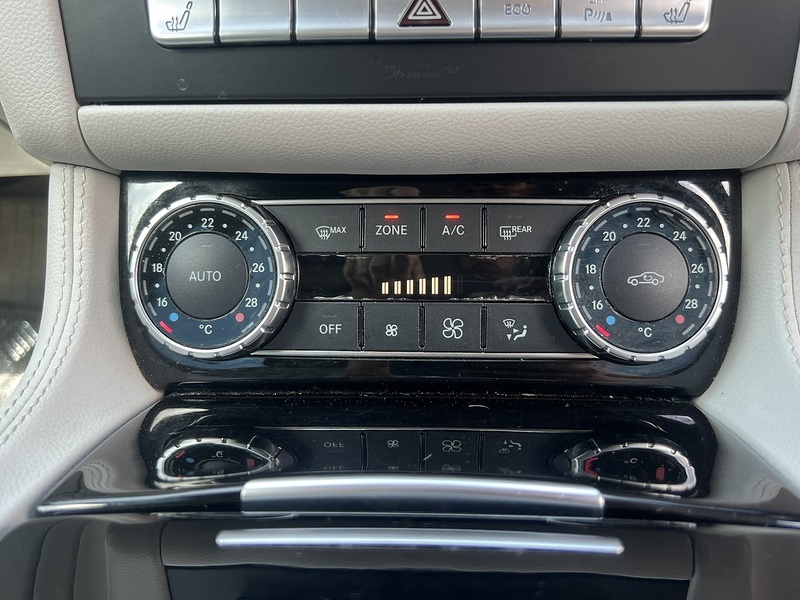 Mercedes-Benz CLS CLS220d AMG Line - U12446