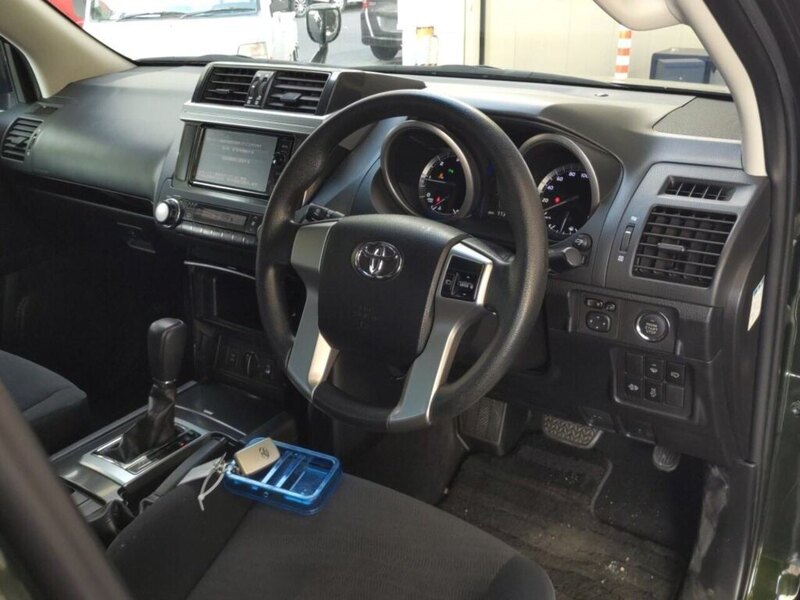 Toyota Land Cruiser Prado TX - U12449