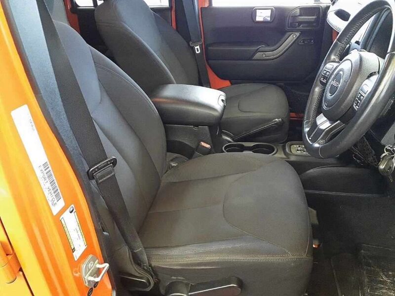 Jeep Wrangler Unlimited Sport - U12450
