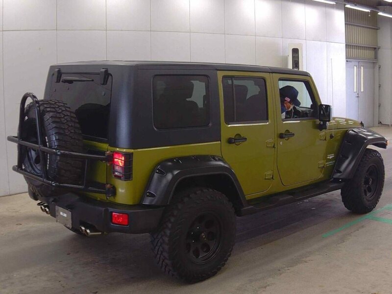 Jeep Wrangler Sahara Unlimited - U12454